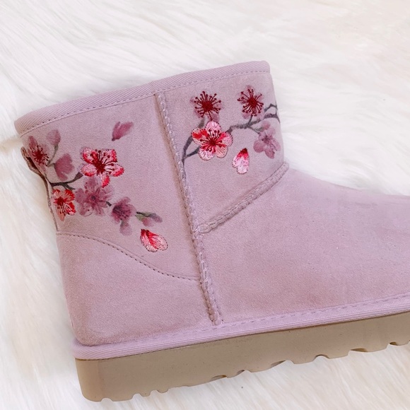 UGG Classic Mini Blossom Boots In Seashell Pink - Picture 7 of 10